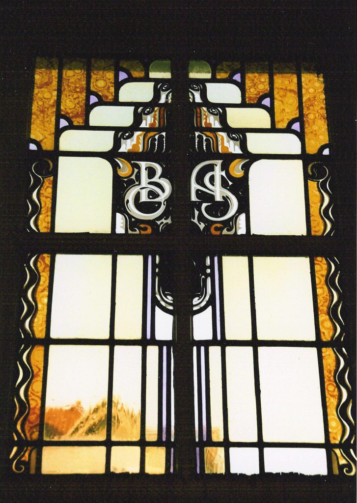 OBAS glas in lood ramen in wachtkamer praktijk.