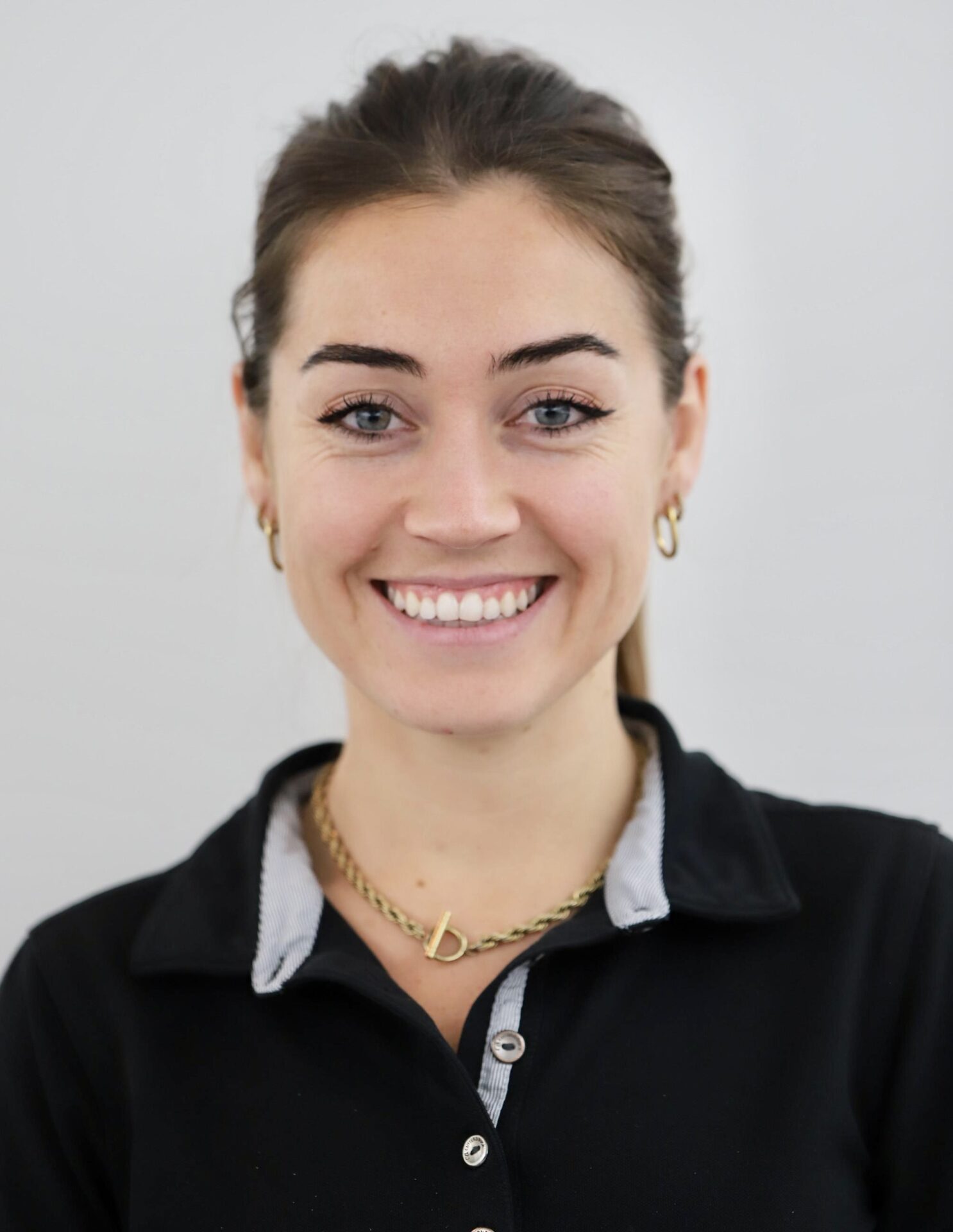Martina, Ortho-assistente